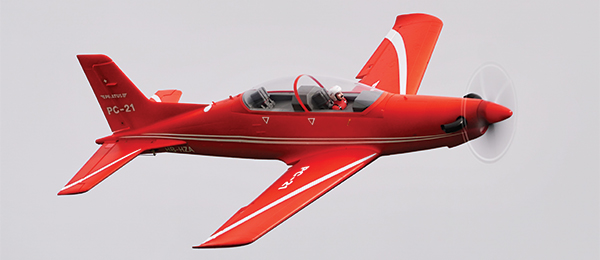 FMS Pilatus PC-21 | Model Aviation